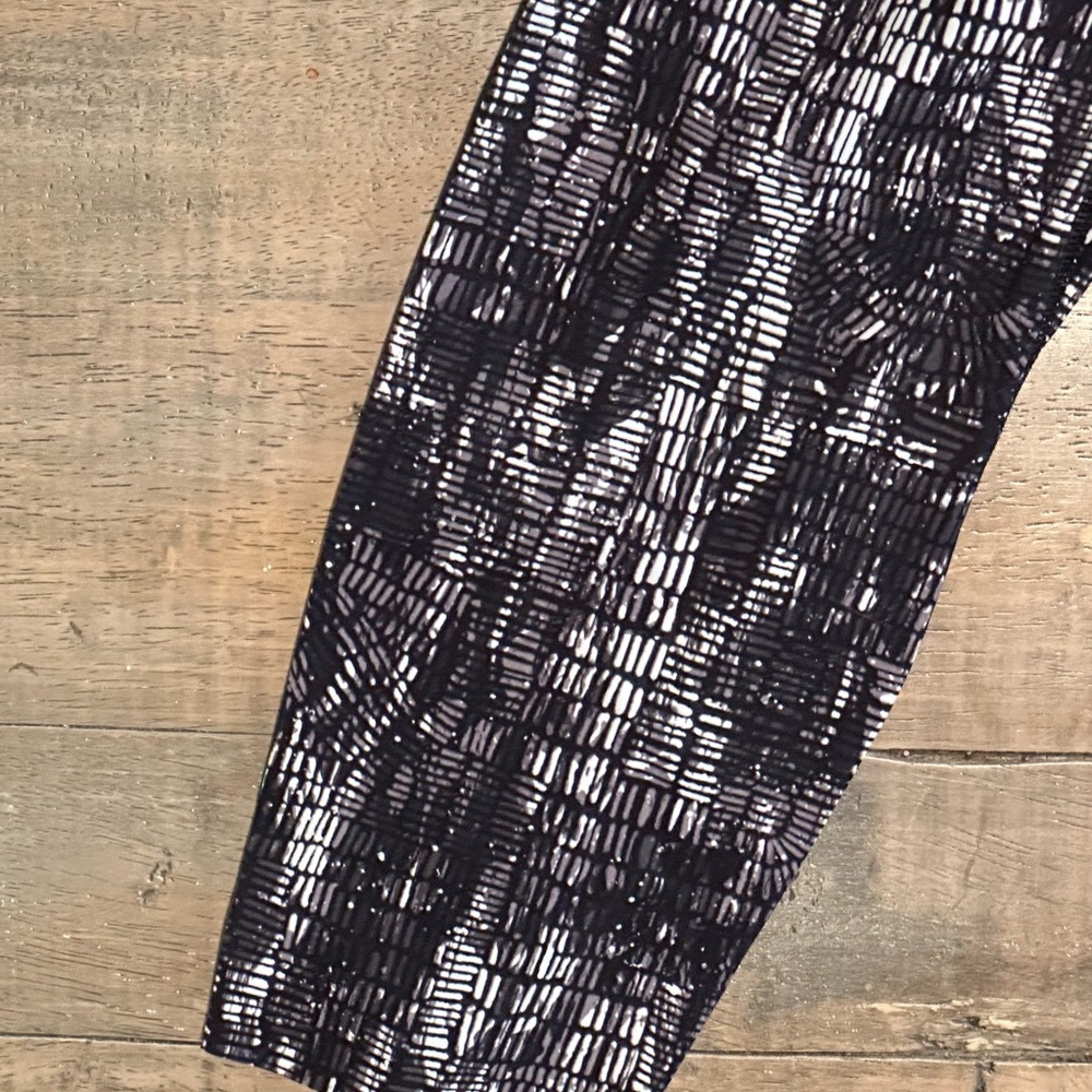 Lululemon Fast and Free HR Tight 25” - Picture 4 of 6